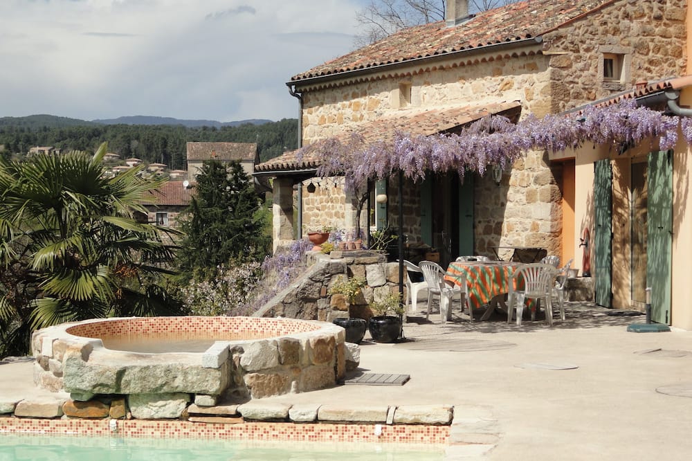 Chambres d'hôtes Au creux du Chambon