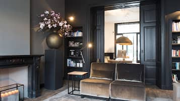 Kawasan tempat duduk lobi