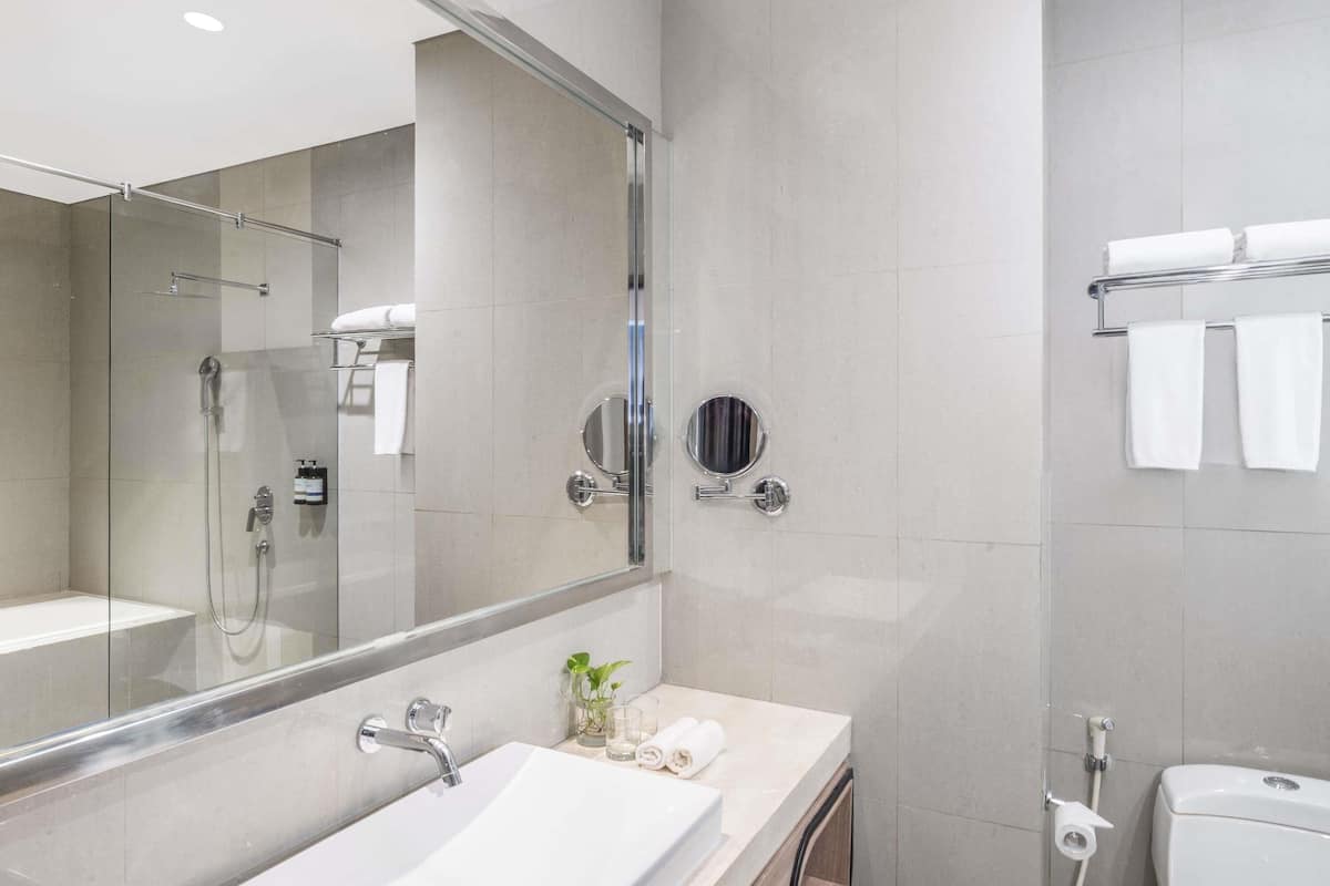 In-room safe, desk, iron/ironing board, free WiFi