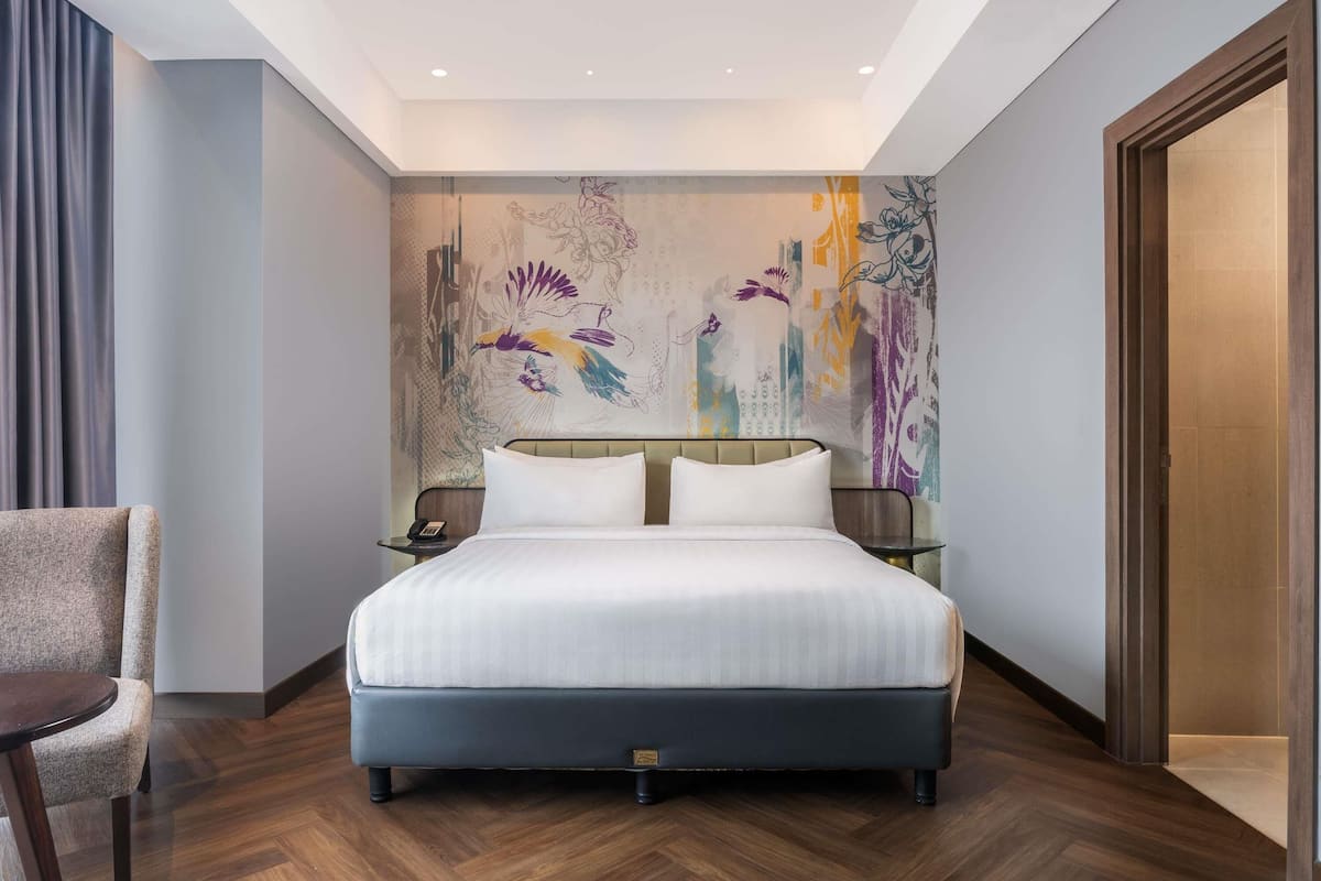Premier Room, 1 Katil Kelamin (Double) | 1 bilik tidur, peti besi dalam bilik, meja, seterika/papan seterika