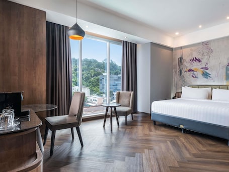 Premier Room, 1 Double Bed | In-room safe, desk, iron/ironing board, free WiFi. Mercure Jayapura