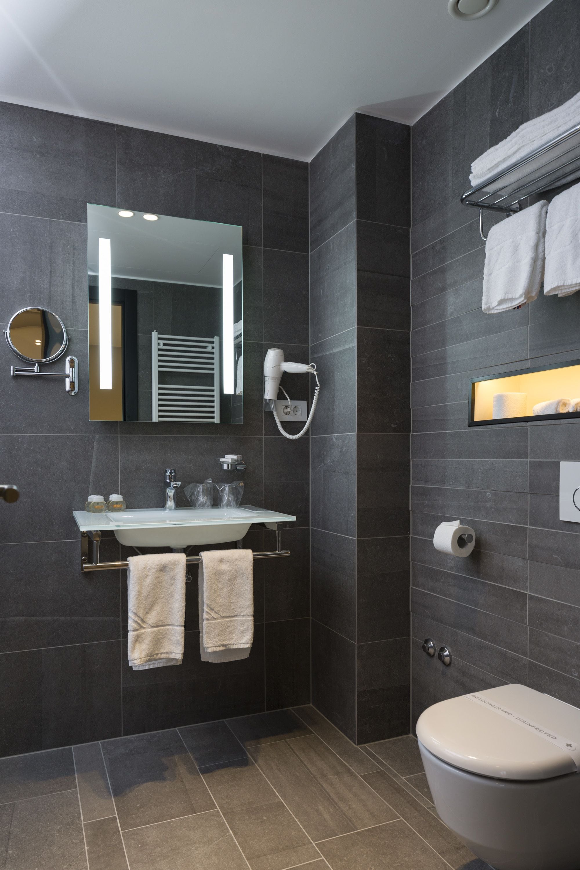 standard double or twin room, city view | bathroom | free toiletries, hair dryer, slippers, towels