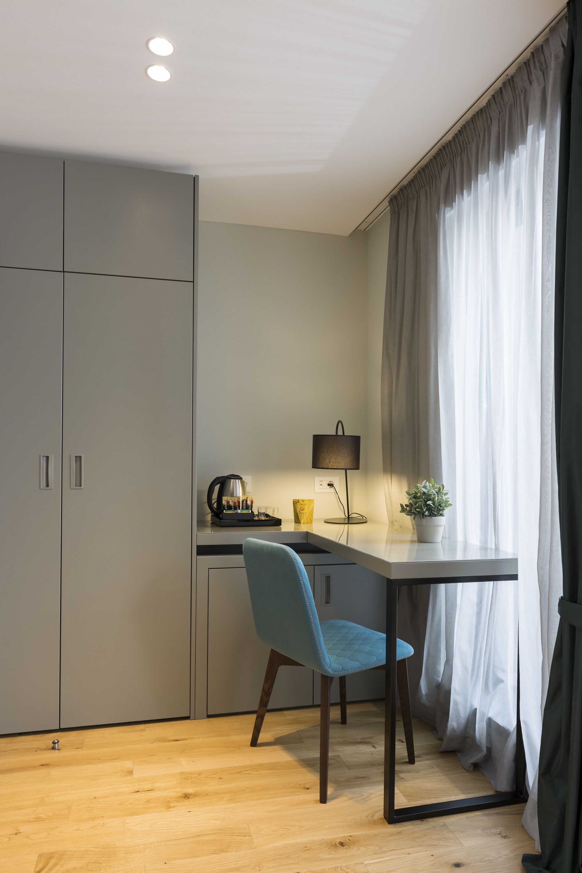 deluxe double or twin room, balcony, city view | premium bedding, minibar, in-room safe, desk