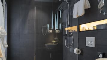Junior Suite, 1 King Bed, Hot Tub, City View | Bathroom | Free toiletries, hair dryer, slippers, towels