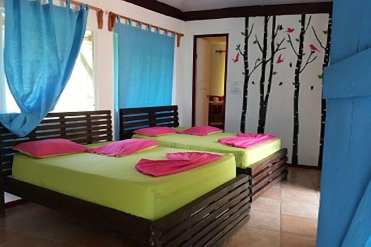 Deluxe Quadruple Room