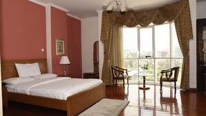 Junior Studio Suite