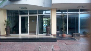 Pintu masuk hartanah
