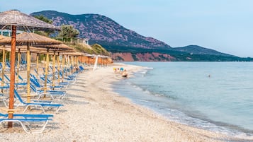 Beach nearby, sun-loungers, beach umbrellas