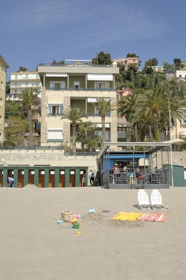 숙박 시설 정면