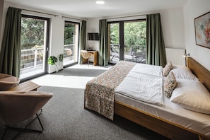 In-room safe, desk, free WiFi, bed sheets