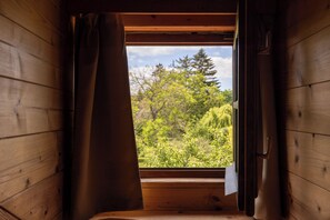 Economy Twin Room | In-room safe, desk, free WiFi, bed sheets - Hotel Frýdl (Prague)