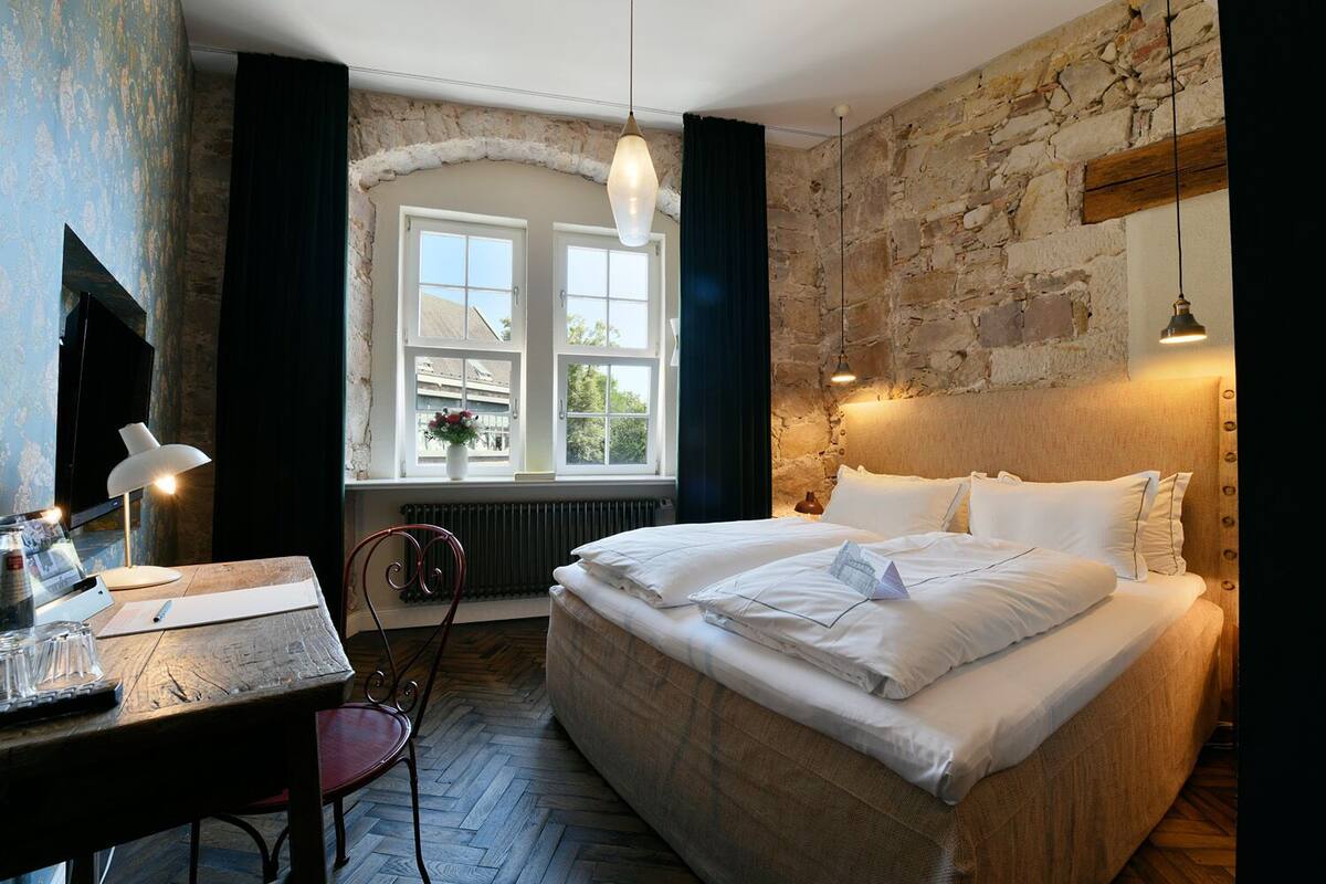 superior double room | 1 bedroom, hypo-allergenic bedding, desk, blackout curtains