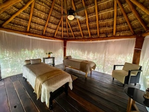 Sauna, tina de hidromasaje, baño de vapor y tratamientos corporales