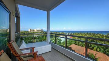 PREMIUM OCEANVIEW JUNIOR SUITE | View from room