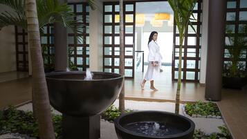 Sauna, hot tub, steam room, body treatments, aromatherapy