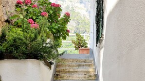 Unclassified image, 4 of 16, button - Travel Etc Apartments Positano (Positano)