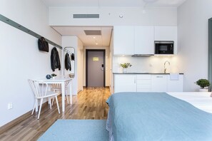 Studio (Medium) without TV | Blackout curtains, iron/ironing board, free WiFi, bed sheets - Biz Apartment Hammarby Sjostad (Stockholm)
