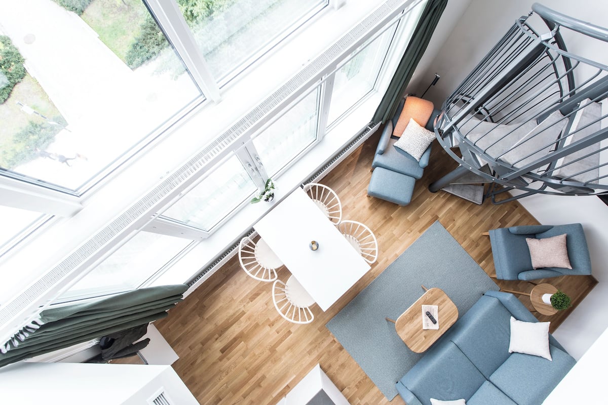 Suite panoramica, 2 camere da letto | Tende oscuranti, ferro/asse da stiro, Wi-Fi gratuito, lenzuola