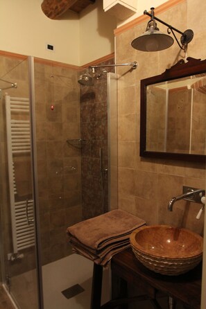 Chambre Double | Salle de bain