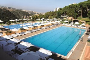 Indoor pool, 2 outdoor pools - Country Lodge Hotel & Resort (Majzoub)