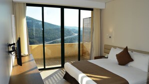 View from room - Country Lodge Hotel & Resort (Majzoub)