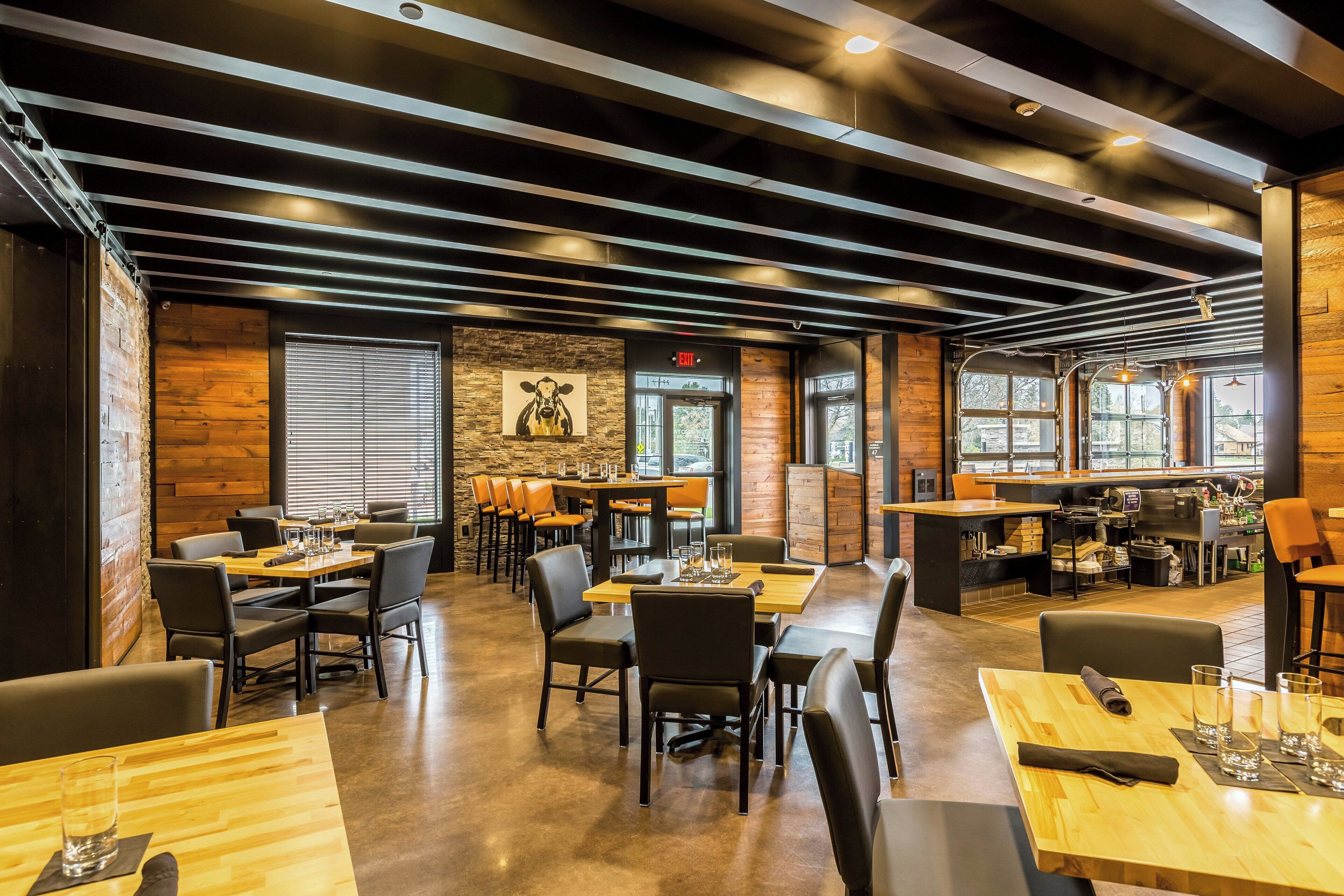 Dinner served, American cuisine