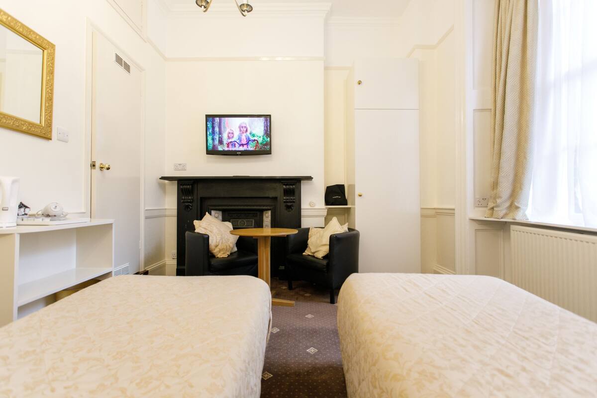 Double or Twin Room, Ensuite | WiFi (free), bed sheets
