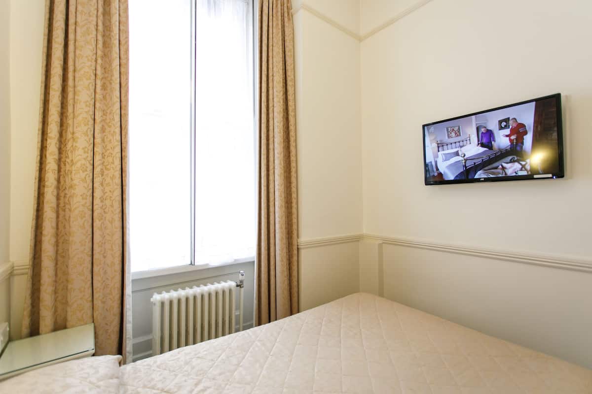 Tek Kişilik Oda, Banyolu/Duşlu (Large Single) | Ücretsiz kablosuz İnternet, çarşaf takımı