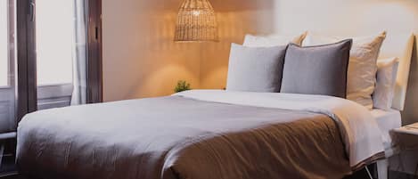 Blackout drapes, iron/ironing board, free WiFi, bed sheets