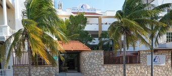 Progreso Beach Hotel