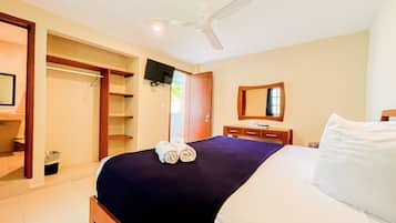 Standard Room | Desk, iron/ironing board, free WiFi