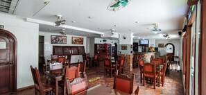 Breakfast, lunch, dinner served; international cuisine  - Hotel Zaraya (San José de Cúcuta)