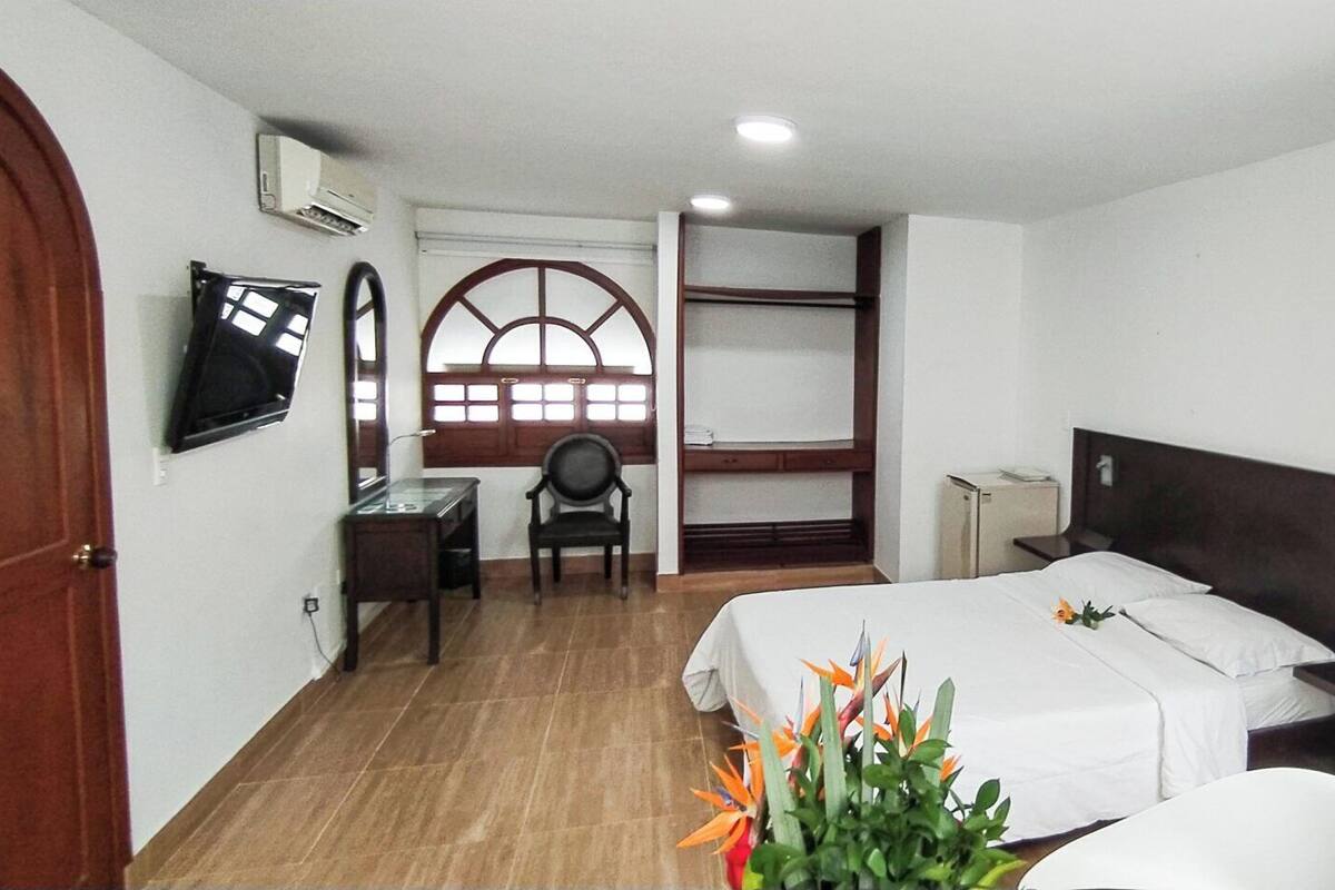 ห้องจูเนียร์ | มินิบาร์, โต๊ะทำงาน, เตารีด/โต๊ะรีดผ้า, Wi-Fi ฟรี