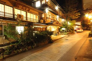 Front of property - evening/night - Andaikan (Yamanouchi)