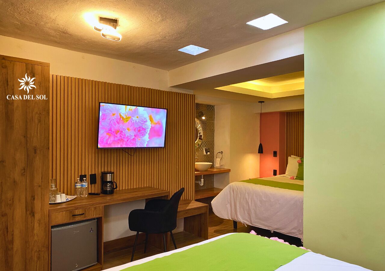 Premium bedding, down comforters, desk, free WiFi