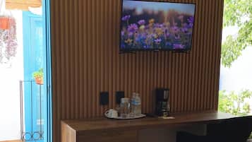 Superior Quadruple Room | Premium bedding, down comforters, desk, WiFi (free)