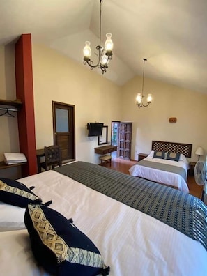 Comfort Quadruple Room, Multiple Beds | Hypo-allergenic bedding, down comforters, desk, iron/ironing board