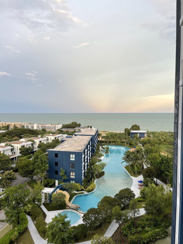 2 Bedroom with Seaview | 客房景观