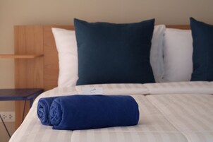 2 Bedroom with Seaview | 2 bedrooms, desk