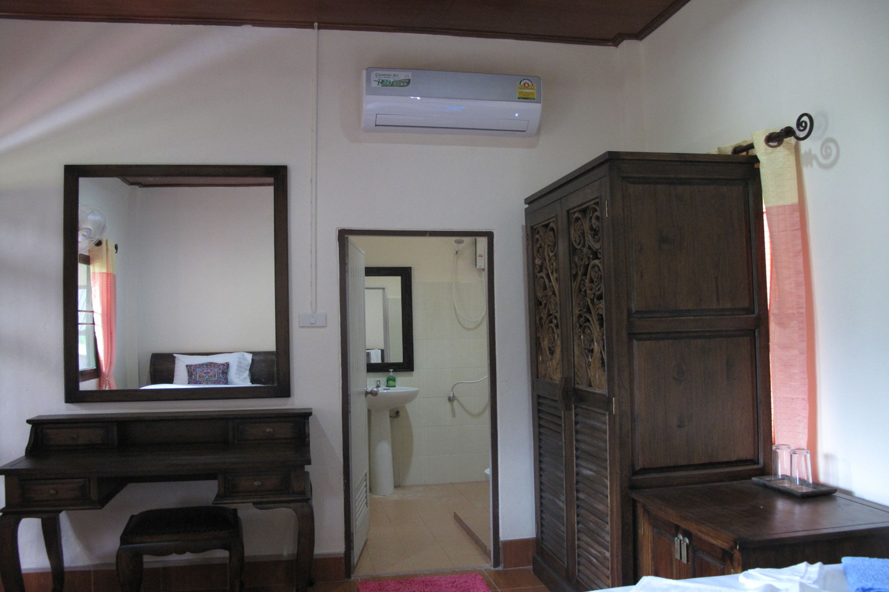 Room amenity