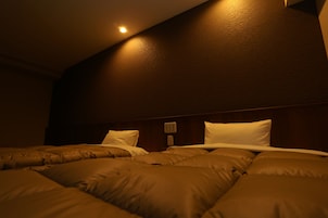 2 bedrooms, blackout drapes, free WiFi, bed sheets