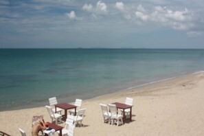 On the beach - Lanta Nature Beach Resort (Ko Lanta)