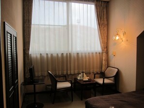 双床房 | 免费 WiFi、床单