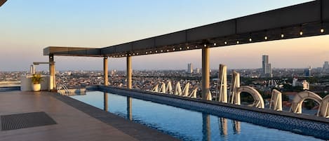 Piscina en la azotea
