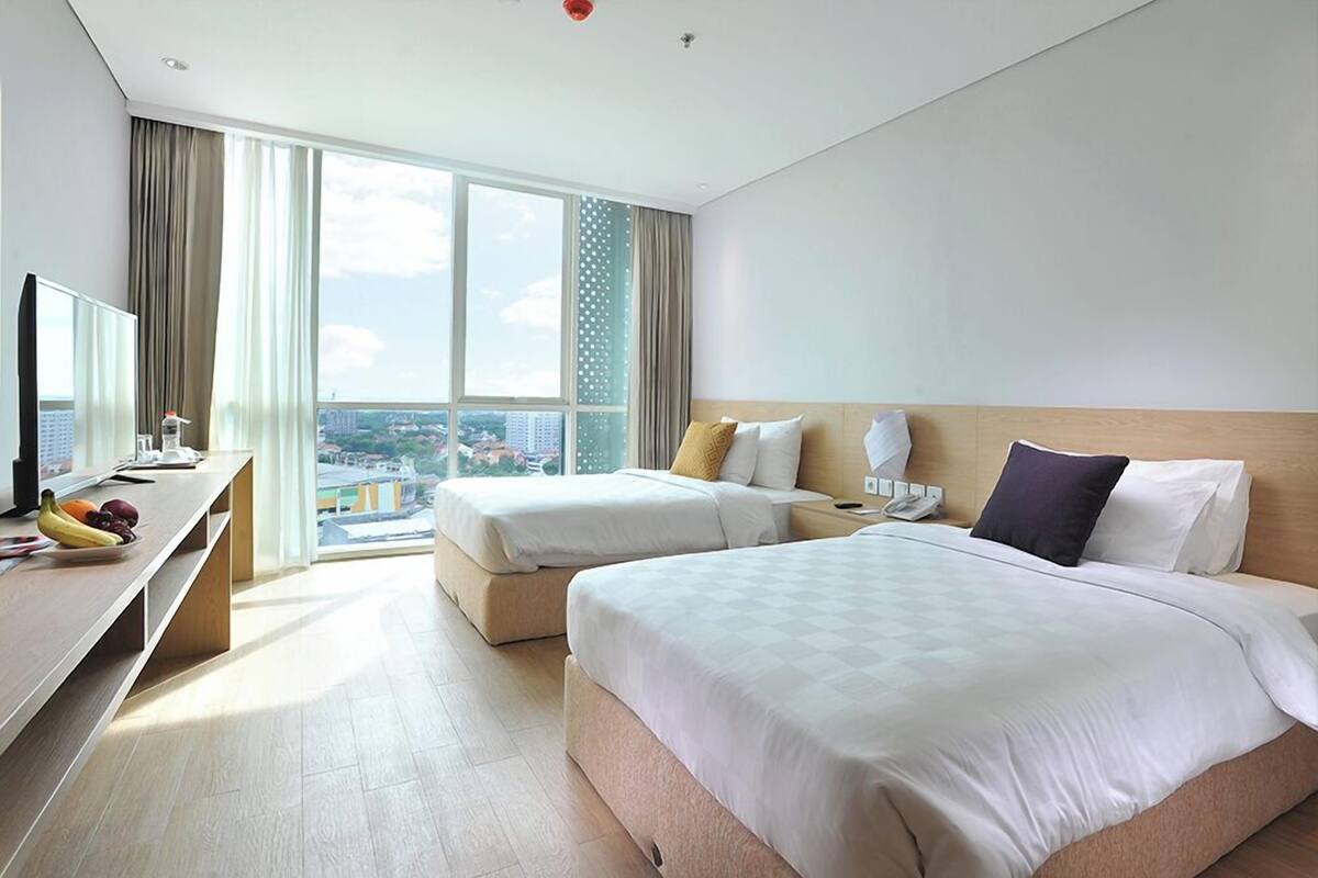 Room, 2 Twin Beds (Fabulous Style) | In-room safe, desk, WiFi (free), bed sheets