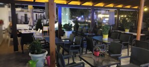 Ilmainen päivittäinen buffetaamiainen 