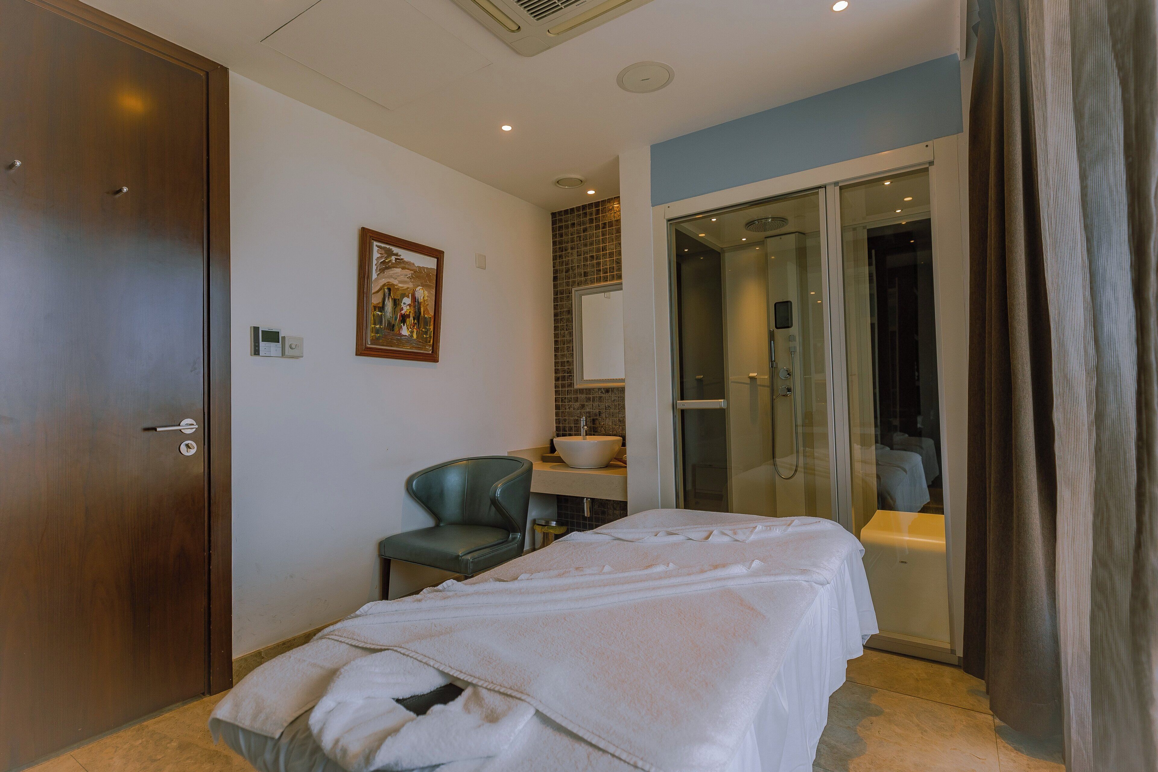 Sauna, steam room, body treatments, deep-tissue massages