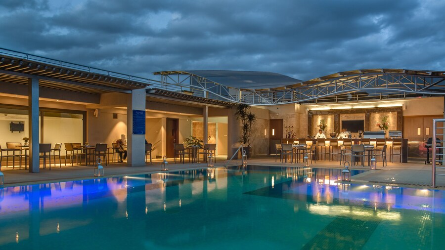 Crowne Plaza Nairobi Airport by IHG