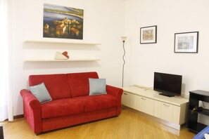 Apartment, 1 Bedroom, Balcony (Lily Rose Vicolo San Luca 18) | Living room