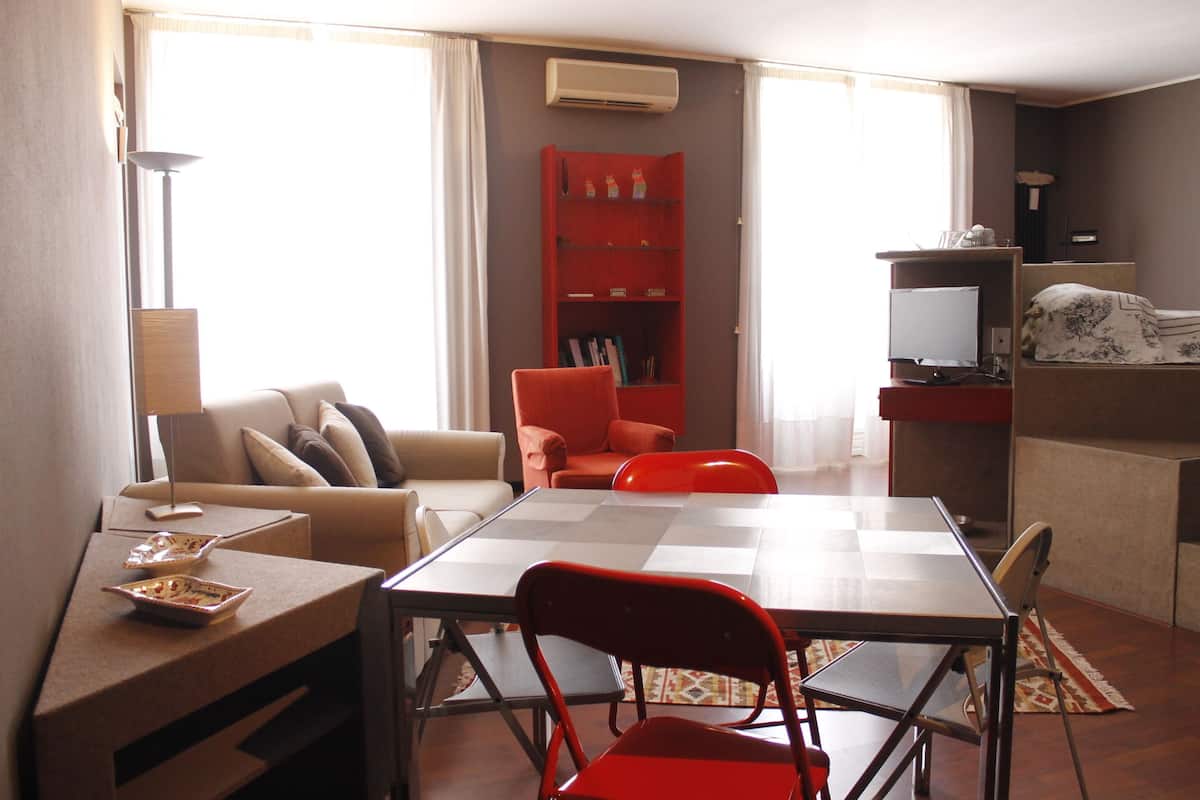 Studio (Red Rose Stradone S. maffei, 2) | Living room